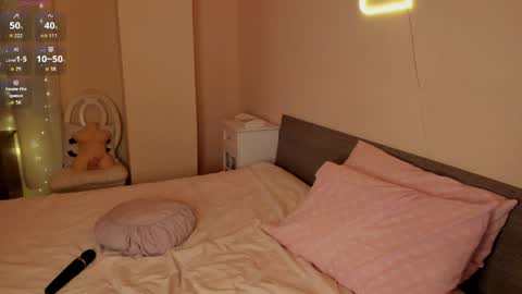 Mila Mae online show from 05.25.26