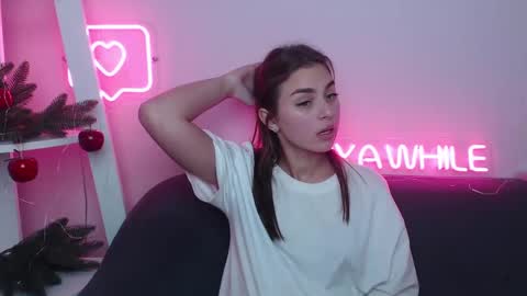 Snapshot of milanaangelas chatting on 12.27.24 milanaangelas online show from 12.27.24