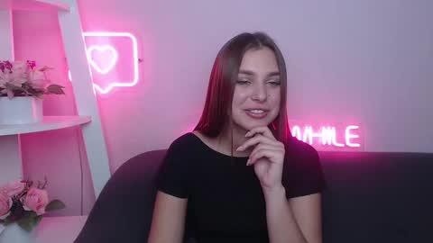 Snapshot of milanaangelas chatting on 02.04.25 milanaangelas online show from 02.04.25