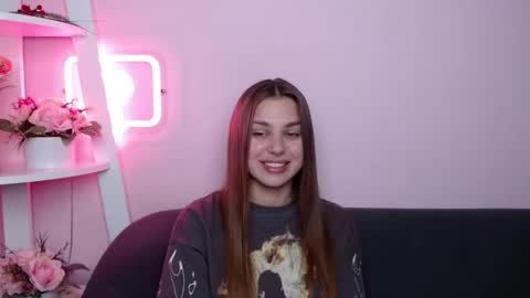 milanaangelas online show from 04.21.26