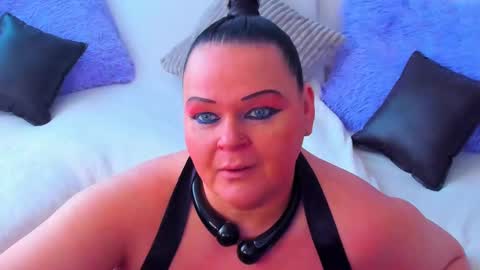 Snapshot of milanabiegert chatting on 03.02.25 Lana online show from 03.02.25