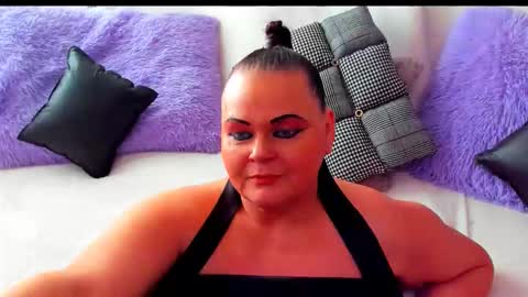 Lana online show from 11.14.25