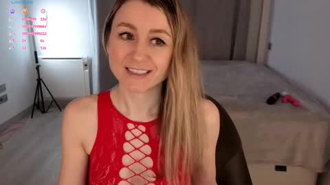 Milana online show from 10.27.25