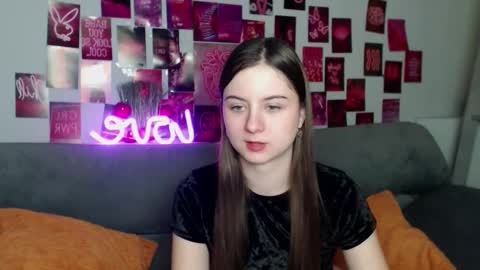 milanaroz online show from 11.27.25