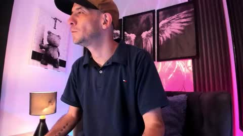 Snapshot of milanwhite_ chatting on 03.03.26 MILAN online show from 03.03.26