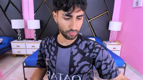 milanzaire online show from 10.30.25