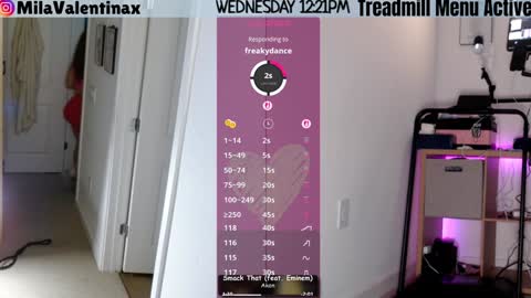 Mila Valentina online show from 03.04.26