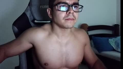 milcaritas3 online show from 04.16.26