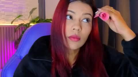 milena_lawson online show from 11.21.25