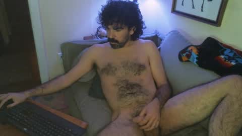 Snapshot of milesraider chatting on 10.08.25 Miles Blade online show from 10.08.25