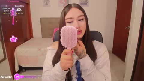 Snapshot of miley_baker chatting on 10.25.25 Miley online show from 10.25.25