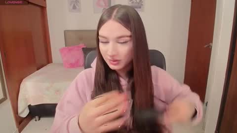 Snapshot of miley_baker chatting on 10.27.25 Miley online show from 10.27.25