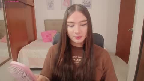 Snapshot of miley_baker chatting on 11.27.25 Miley online show from 11.27.25