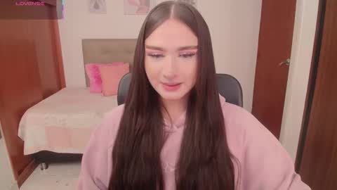 Snapshot of miley_baker chatting on 12.22.25 Miley online show from 12.22.25