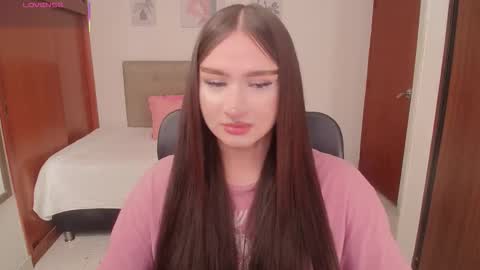 Snapshot of miley_baker chatting on 01.06.26 Miley online show from 01.06.26