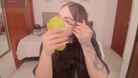 Snapshot of miley_baker chatting on 02.20.26 Miley online show from 02.20.26