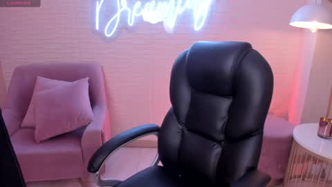 Miley Cruz  IG miley model23 online show from 01.28.25