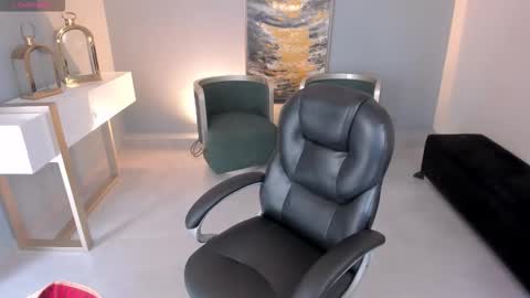 Miley Cruz  IG miley model23 online show from 09.20.25