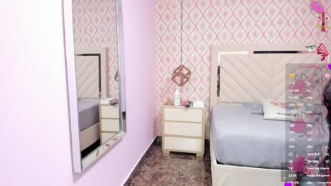 MILEY online show from 04.08.26