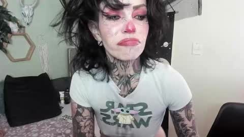 Isabella online show from 12.16.25