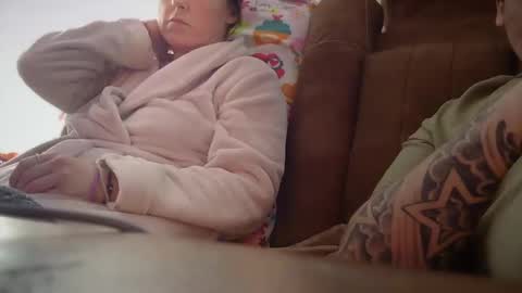 milfanddilf696969 online show from 12.31.24