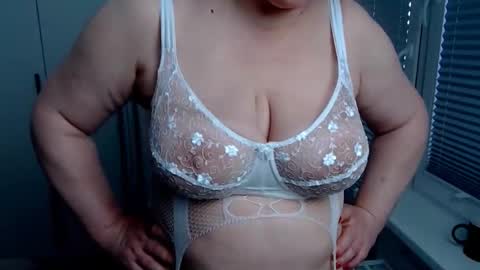 MilfScarlette online show from 04.10.26