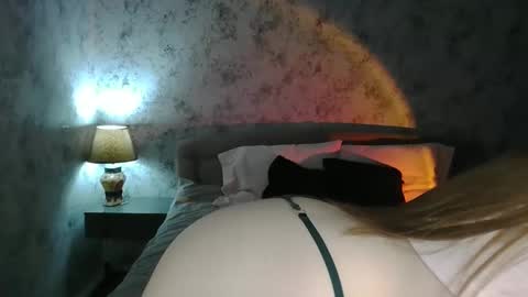 milissasii online show from 11.19.25