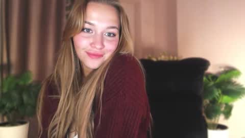 milk_bunny_ online show from 09.16.25