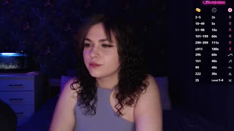 Stella and Neo online show from 12.15.25