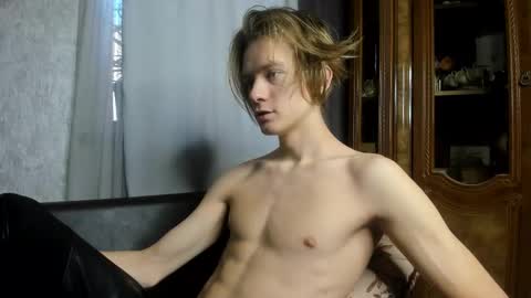 Isaac online show from 11.22.25