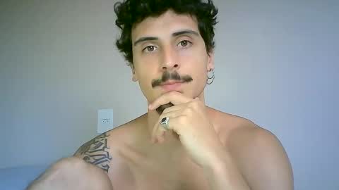 Snapshot of milkoffee chatting on 12.02.24 milkoffee online show from 12.02.24