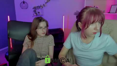 milky_mia_ online show from 04.30.26