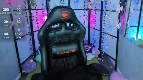 milky cute online show from 02.10.25