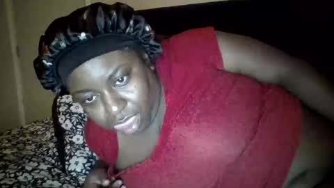 Snapshot of milkyway5555 chatting on 10.09.25 Pretty wet brown online show from 10.09.25