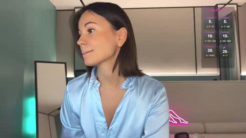 Mila online show from 02.11.25