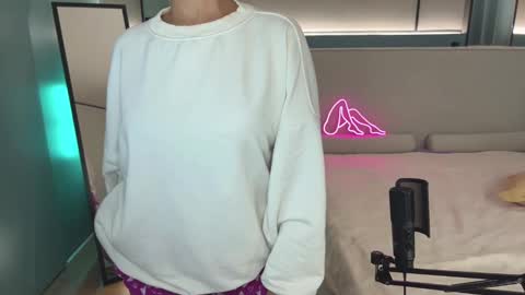 Mila online show from 03.06.25