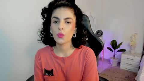 Snapshot of milla_pixxie chatting on 12.04.24 Milagros online show from 12.04.24