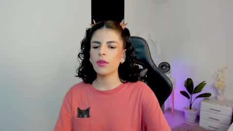 Snapshot of milla_pixxie chatting on 12.22.24 Milagros online show from 12.22.24