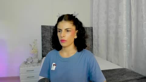 Snapshot of milla_pixxie chatting on 01.09.25 Milagros online show from 01.09.25