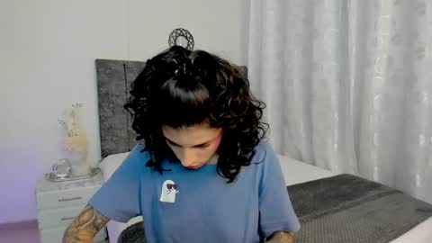 Snapshot of milla_pixxie chatting on 02.03.25 Milagros online show from 02.03.25