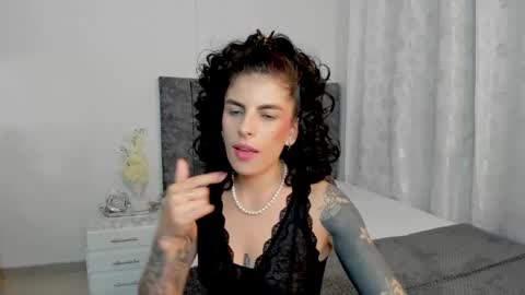 Snapshot of milla_pixxie chatting on 02.21.25 Milagros online show from 02.21.25