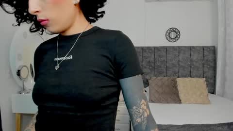 Snapshot of milla_pixxie chatting on 03.09.25 Milagros online show from 03.09.25