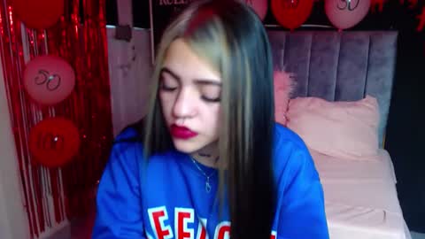 Violeta online show from 02.13.25