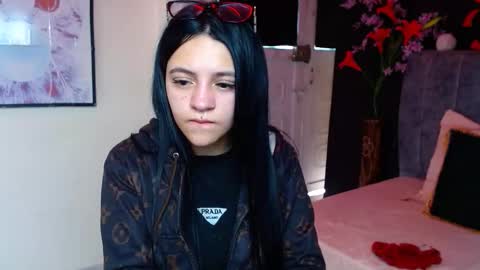 Violeta online show from 11.25.25