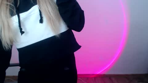 millaloveli online show from 03.05.26