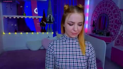 Milana online show from 12.14.25