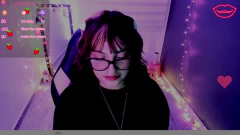Snapshot of millandiux chatting on 01.25.25 millandiux online show from 01.25.25