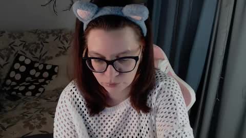 Snapshot of millapoolys chatting on 04.22.26 Milla online show from 04.22.26