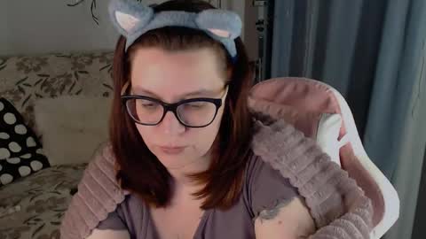 Snapshot of millapoolys chatting on 04.24.26 Milla online show from 04.24.26