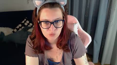 Snapshot of millapoolys chatting on 06.22.26 Milla online show from 06.22.26